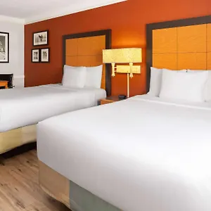 *** Hotel La Quinta By Wyndham Pittsburgh Airport United States
